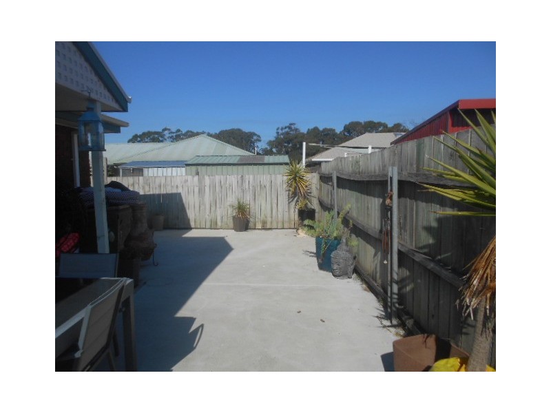 2/42 Susan Street, Turners Beach TAS 7315