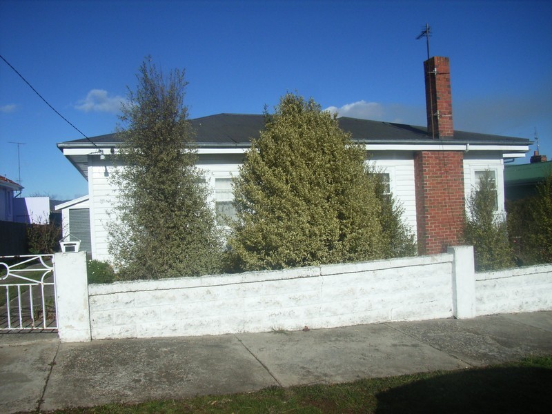 33 Hilltop Avenue, Devonport TAS 7310