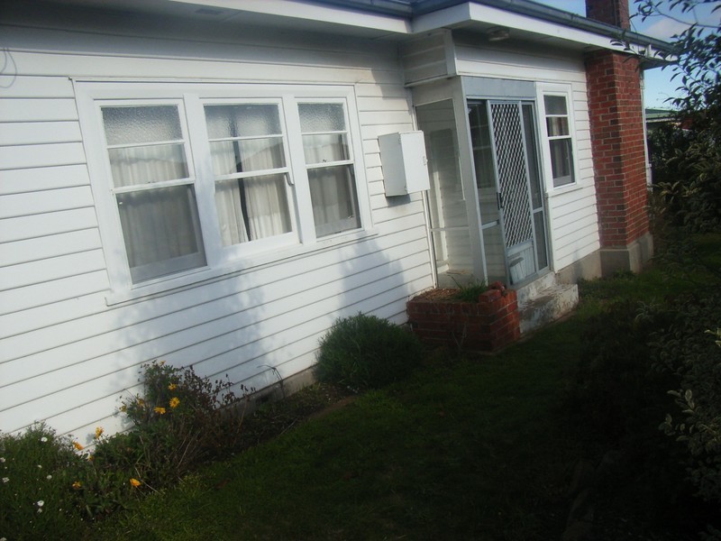 33 Hilltop Avenue, Devonport TAS 7310