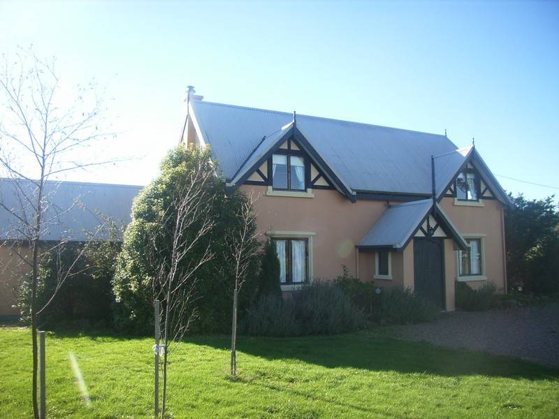 213 Main Street, Sheffield TAS 7306