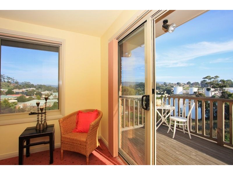 2 Enderly Court, Ambleside TAS 7310