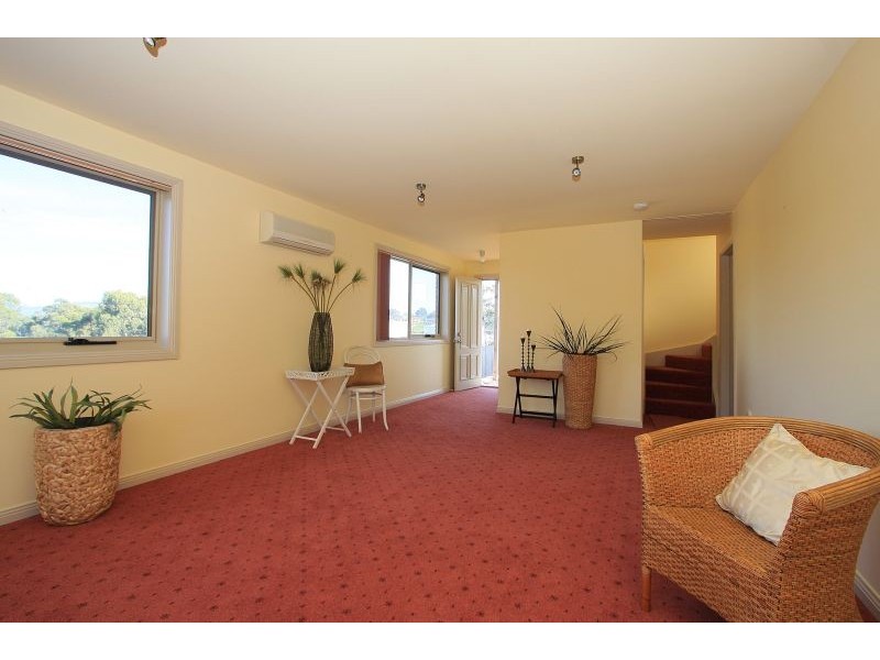 2 Enderly Court, Ambleside TAS 7310