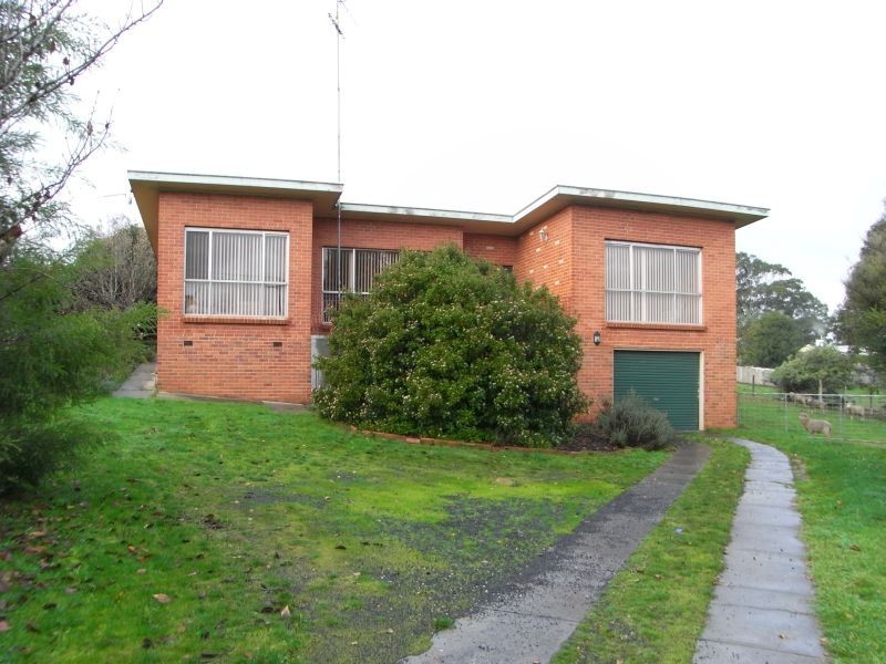 8 Latrobe Road, Railton TAS 7305