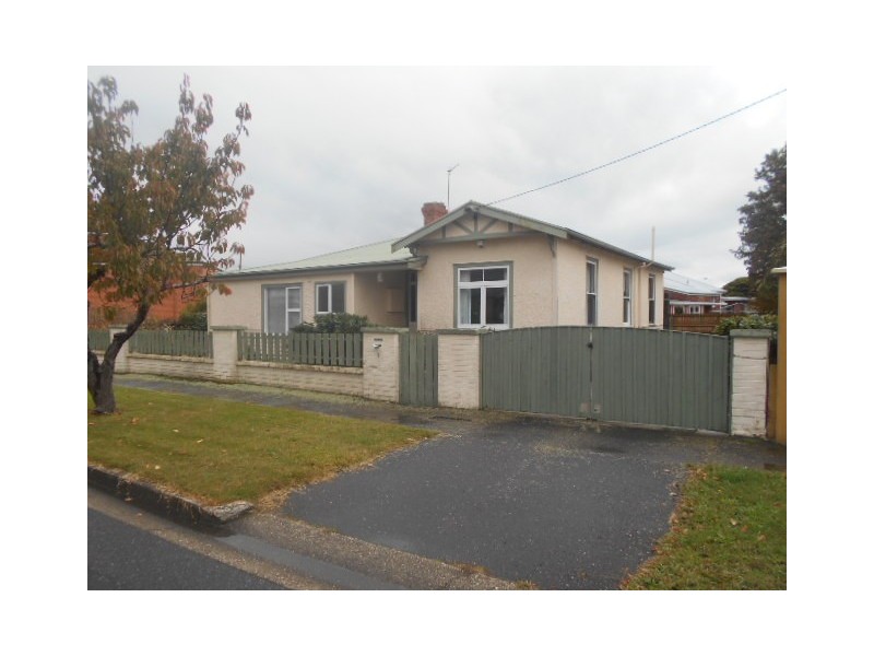 1 Grove Street, Ulverstone TAS 7315