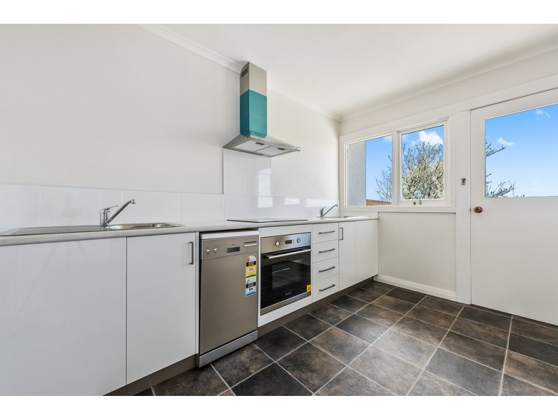 Unit 2/ 29A Middle Road, Devonport TAS 7310