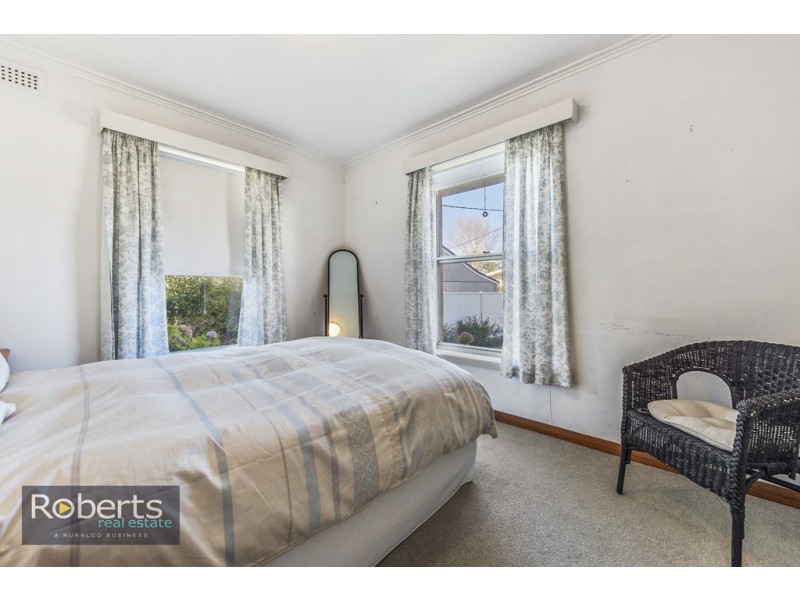 6 Malunnah Close, Devonport TAS 7310
