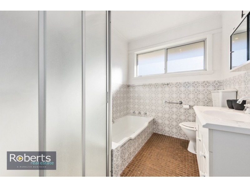 6 Malunnah Close, Devonport TAS 7310