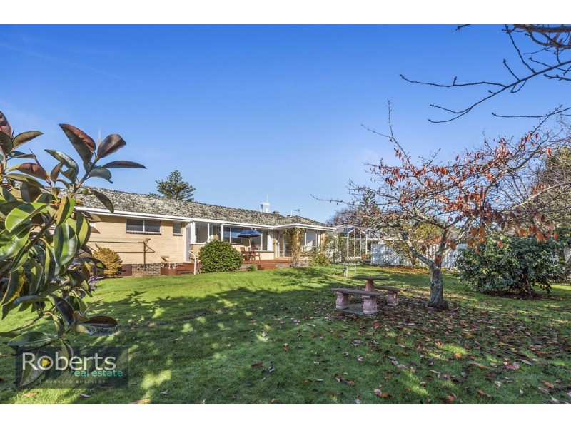6 Malunnah Close, Devonport TAS 7310