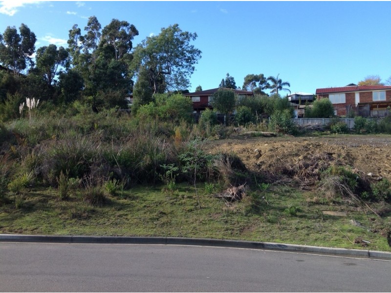 7 Valkyrie Close, Devonport TAS 7310