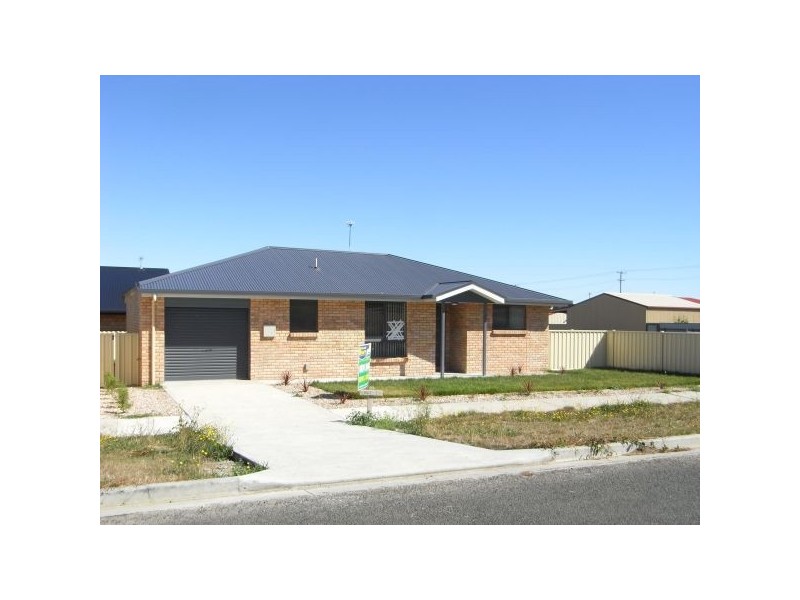 1/24 Cherry Grove, Latrobe TAS 7307