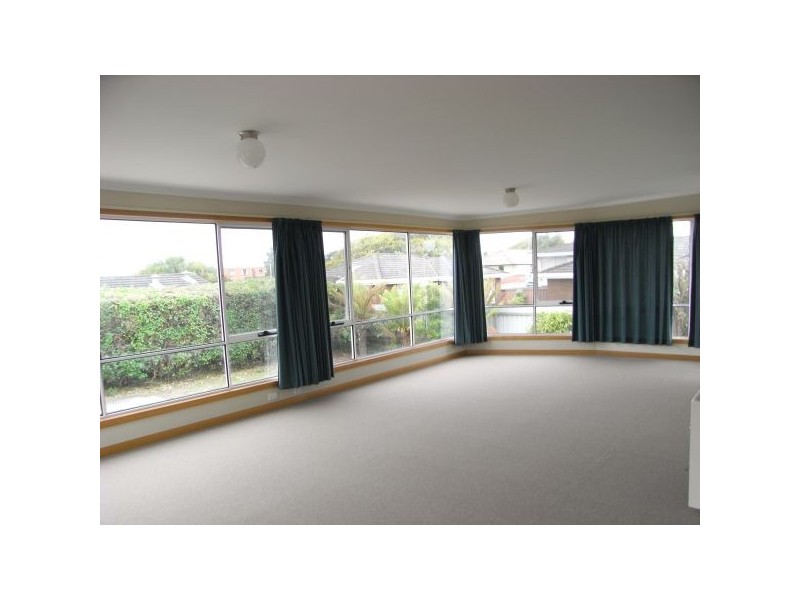 12 George Street, Devonport TAS 7310