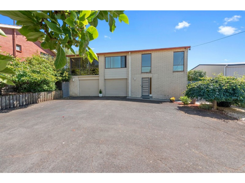 16 Haines Place, Devonport TAS 7310