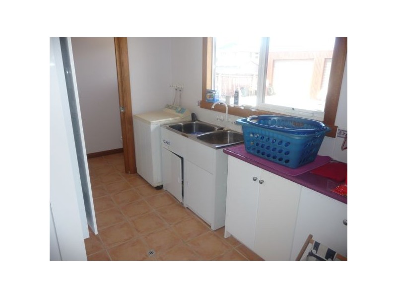 61 Valley Road, Devonport TAS 7310