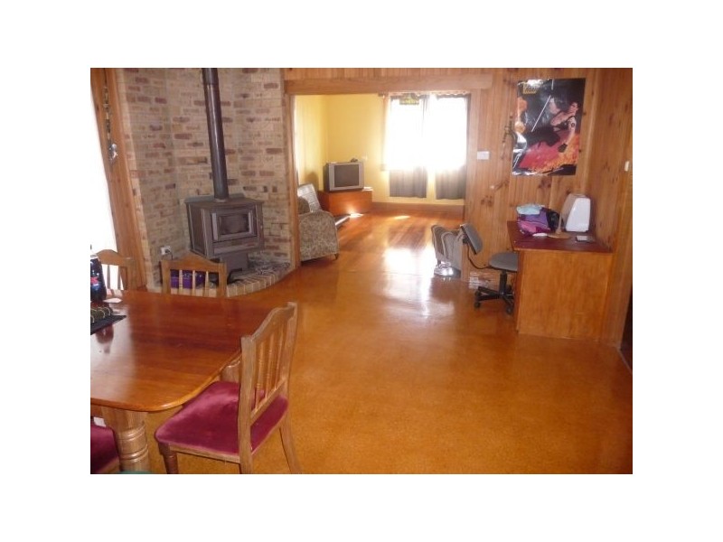 61 Valley Road, Devonport TAS 7310