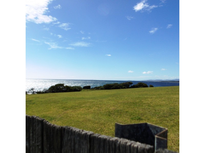 10 Illaroo Avenue, East Devonport TAS 7310