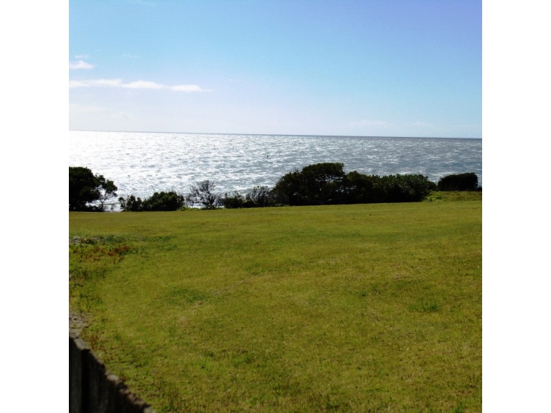 10 Illaroo Avenue, East Devonport TAS 7310