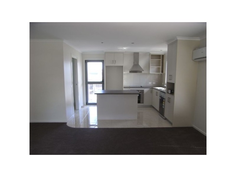 2/1 Cherry Grove, Latrobe TAS 7307