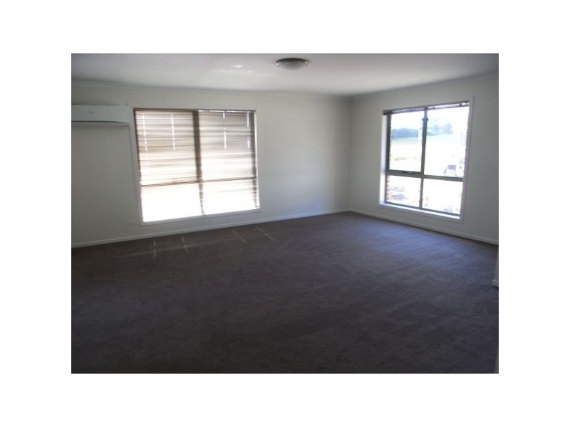 2/1 Cherry Grove, Latrobe TAS 7307