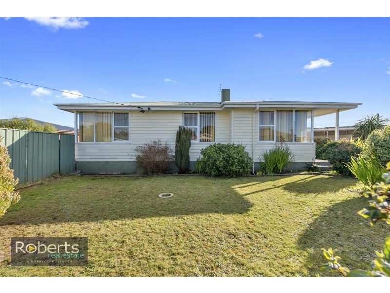 18 Raymond Avenue, Devonport TAS 7310