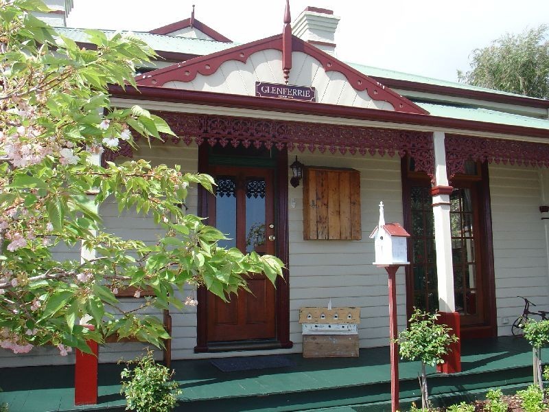 33 Middle Road, Devonport TAS 7310