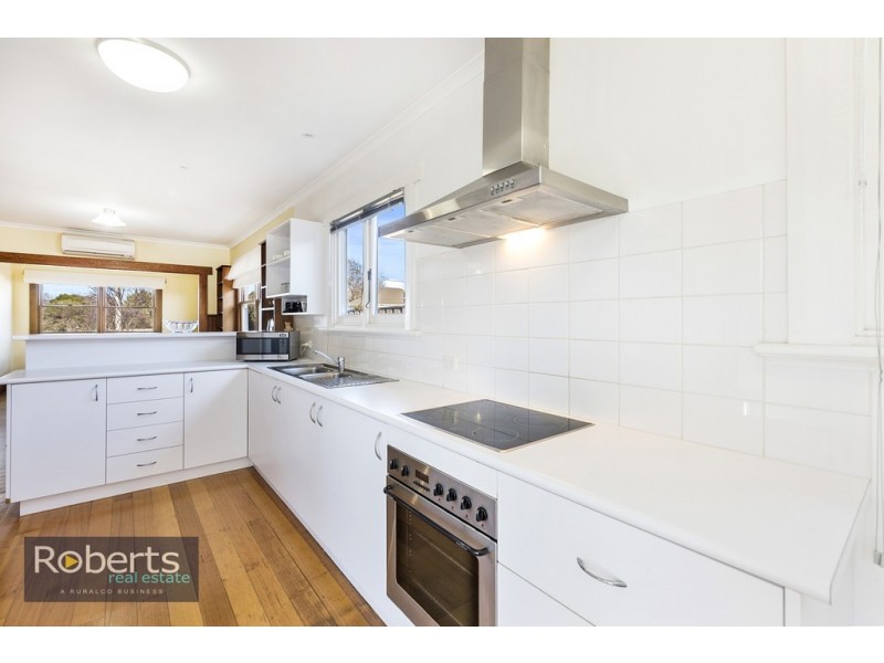 4 Lower Madden, Devonport TAS 7310