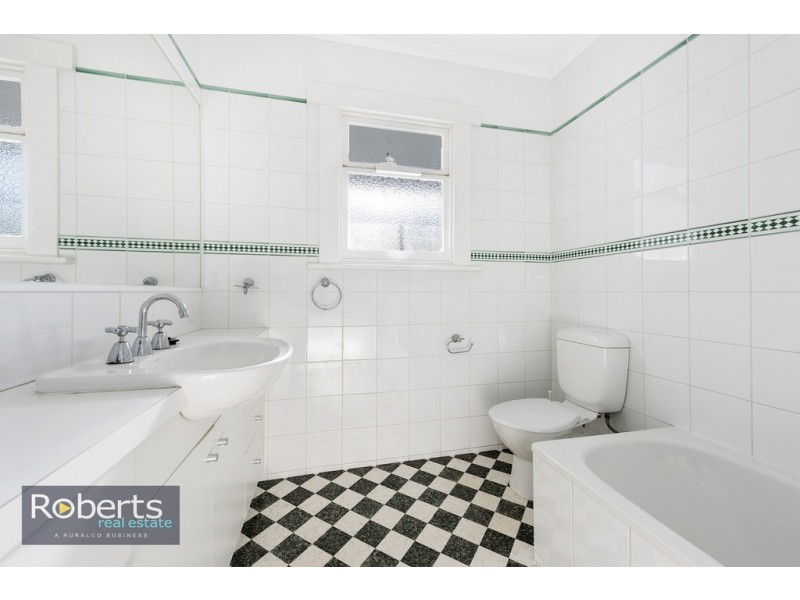 4 Lower Madden, Devonport TAS 7310