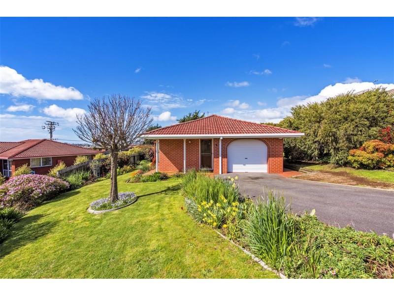6 Olive Court, Miandetta TAS 7310