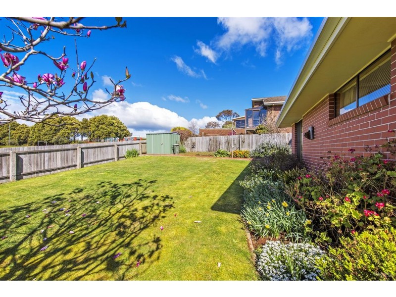 6 Olive Court, Miandetta TAS 7310