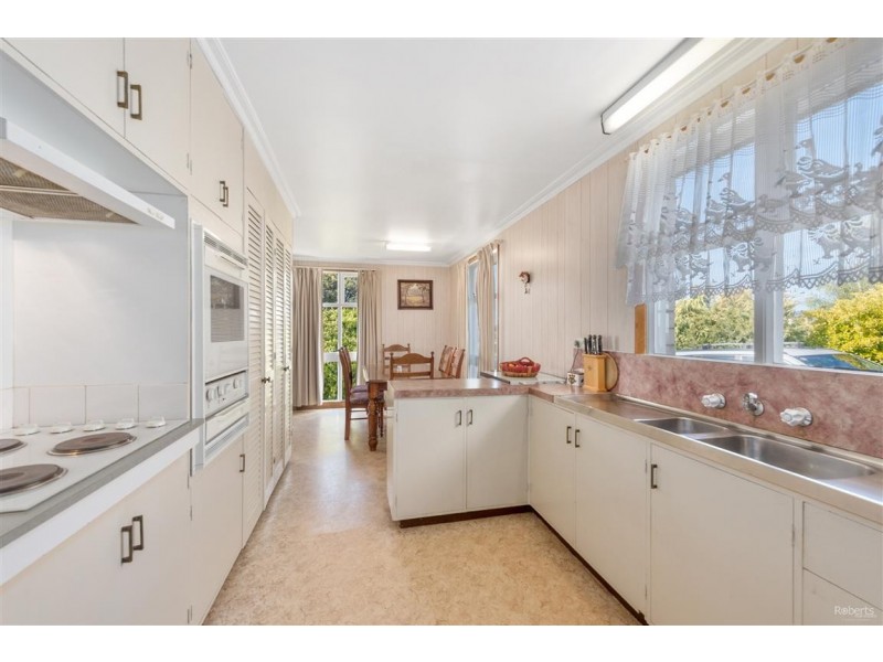 46 Torquay Road, East Devonport TAS 7310