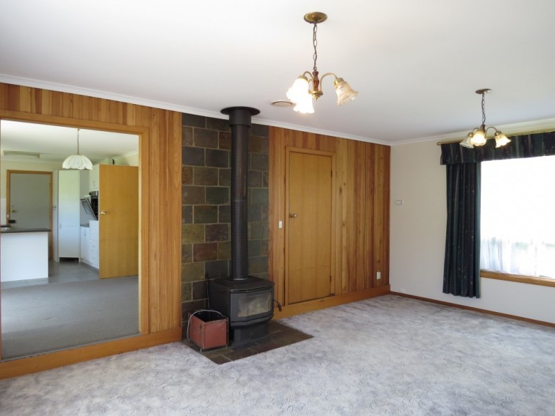 22 Lawrence Drive, Devonport TAS 7310