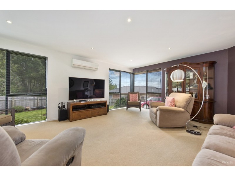 42 St Andrews Drive, Devonport TAS 7310