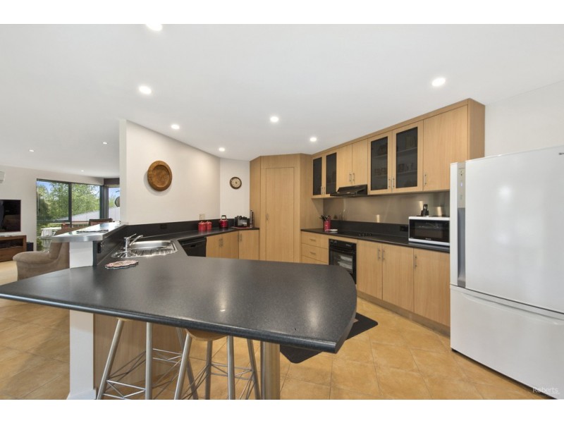 42 St Andrews Drive, Devonport TAS 7310