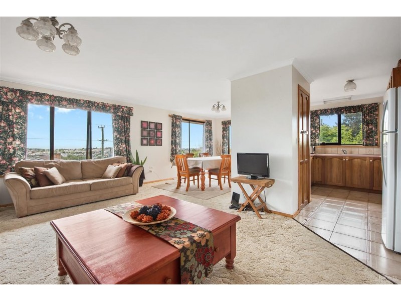 1/4 Berrigan Road, Miandetta TAS 7310