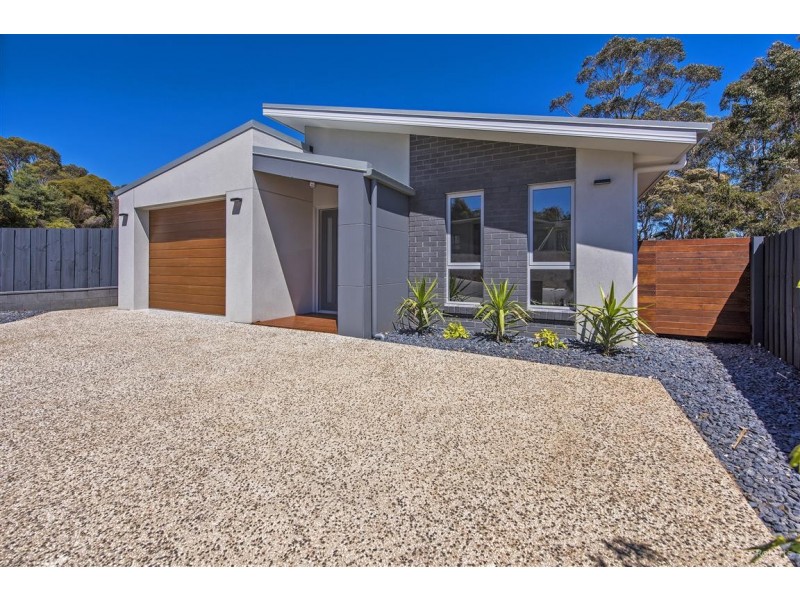 1/25 Tatiana Close, Devonport TAS 7310