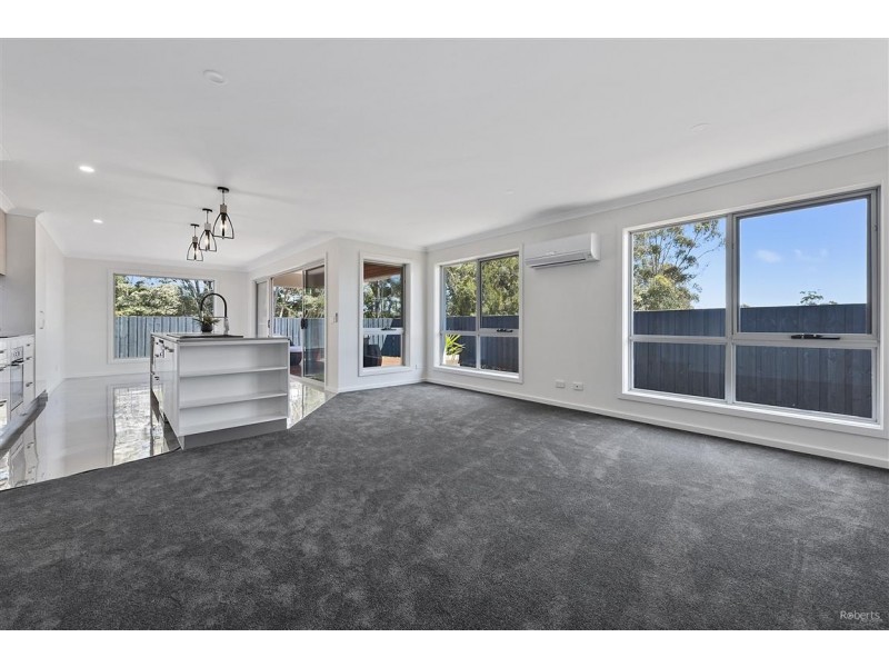 1/25 Tatiana Close, Devonport TAS 7310