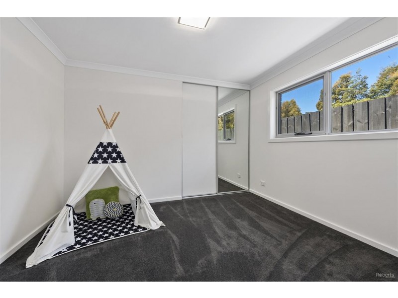 1/25 Tatiana Close, Devonport TAS 7310