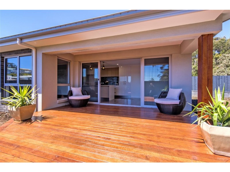 1/25 Tatiana Close, Devonport TAS 7310