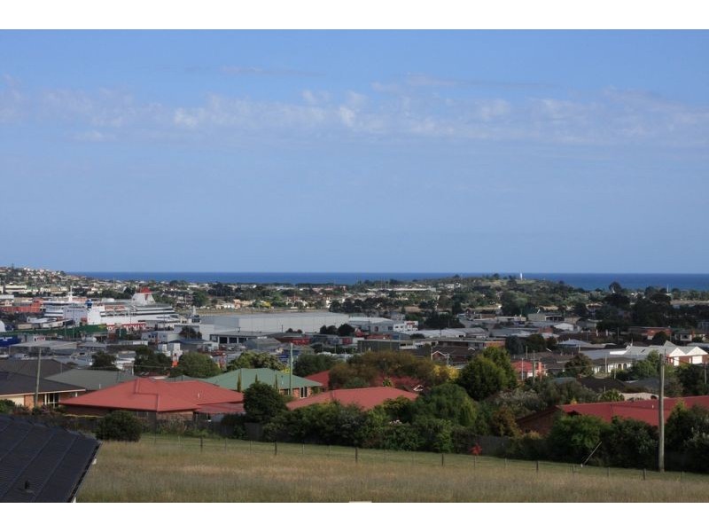 148 Caroline Street, East Devonport TAS 7310