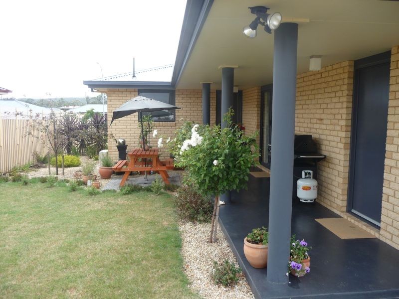 2 Cherry Grove, Latrobe TAS 7307