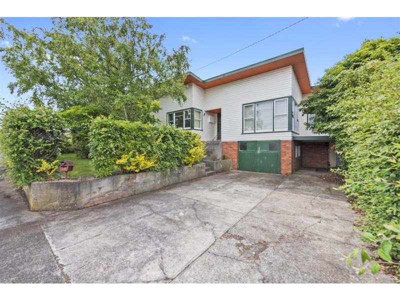 28 Middle Road, Devonport TAS 7310
