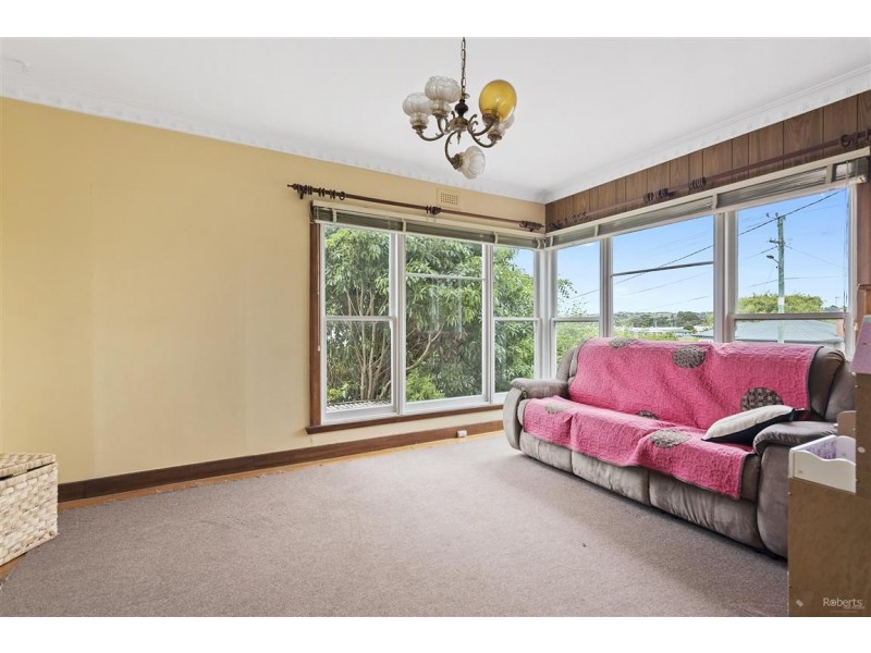 28 Middle Road, Devonport TAS 7310