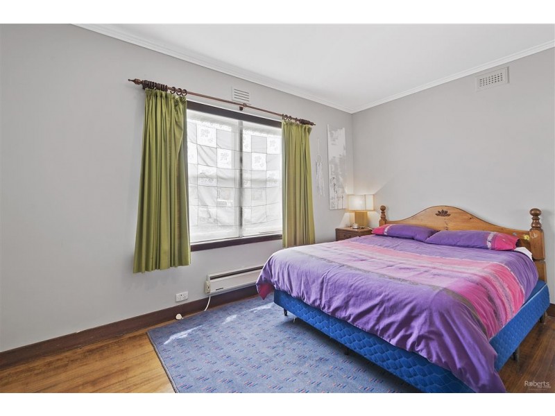 28 Middle Road, Devonport TAS 7310