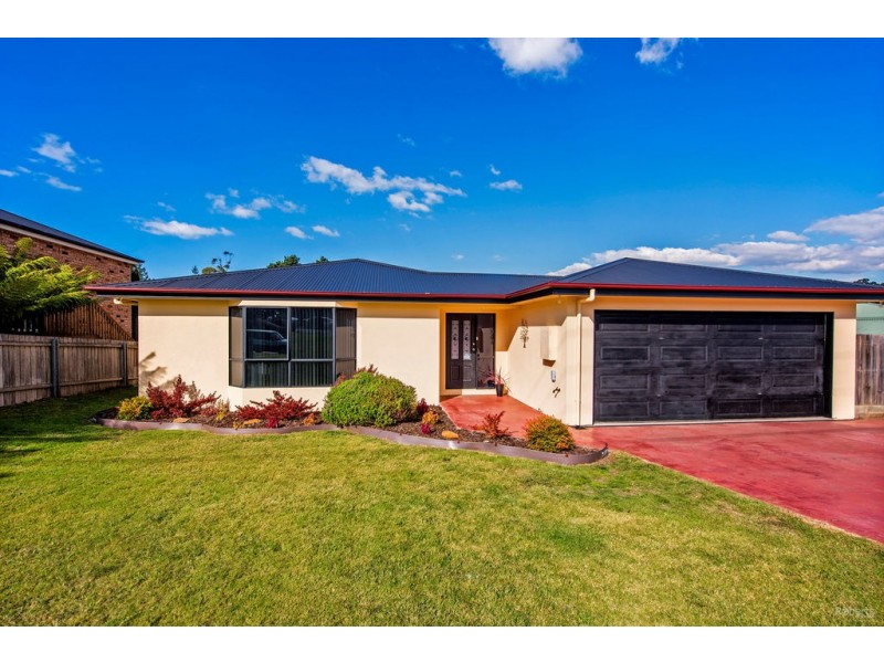 37 Hillcrest Road, Devonport TAS 7310