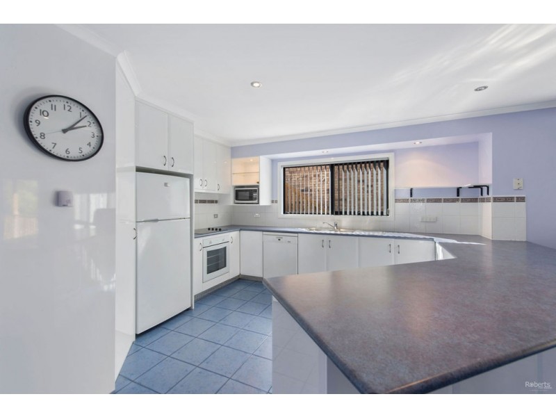 37 Hillcrest Road, Devonport TAS 7310