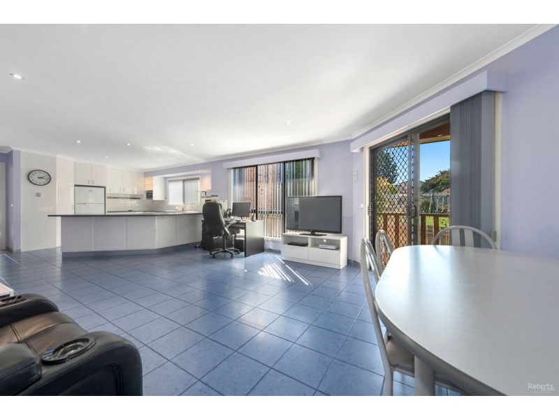 37 Hillcrest Road, Devonport TAS 7310