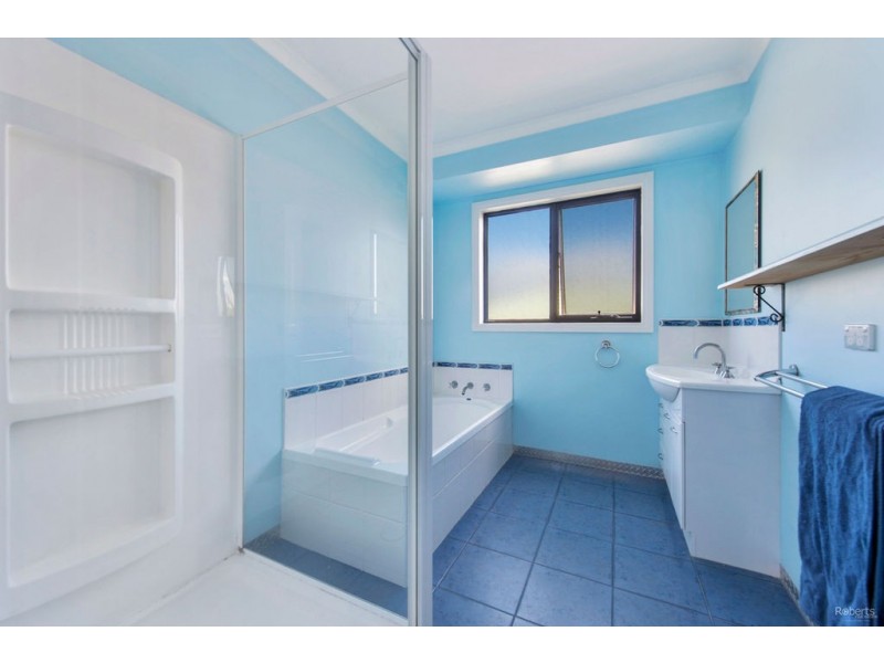 37 Hillcrest Road, Devonport TAS 7310