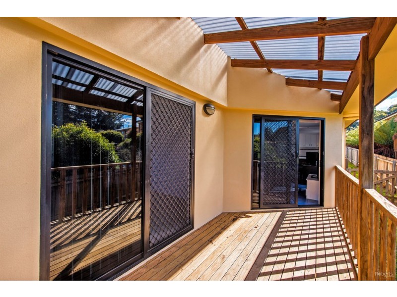 37 Hillcrest Road, Devonport TAS 7310