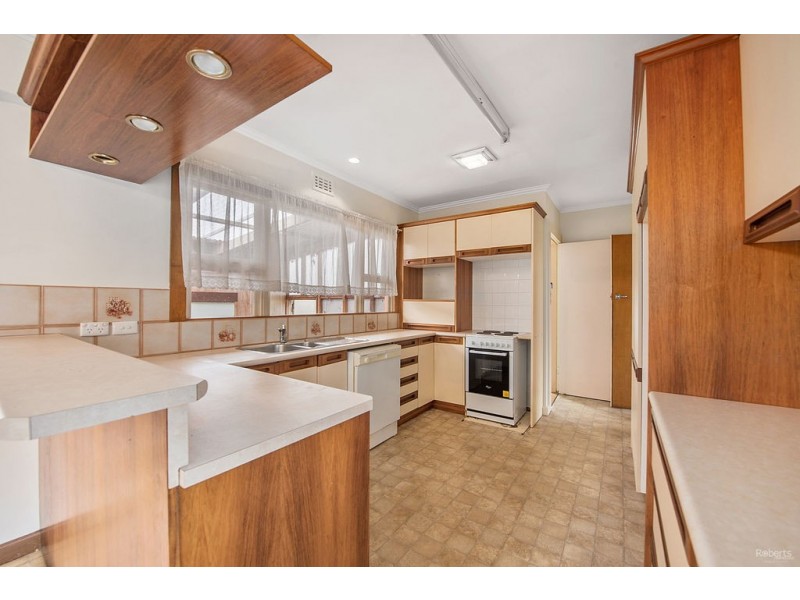 120 Stewart Street, Devonport TAS 7310