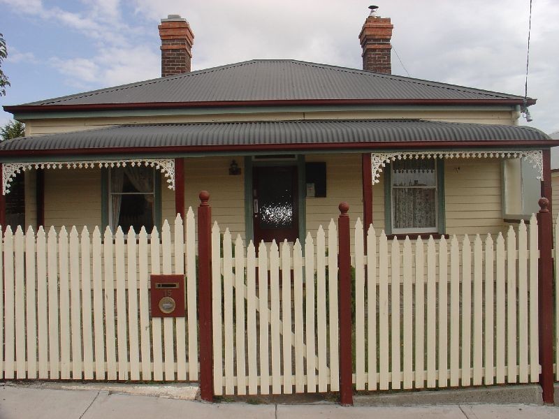 15 Henry Street, Devonport TAS 7310