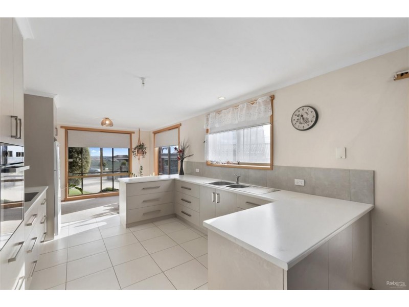 2 Panorama Court, East Devonport TAS 7310